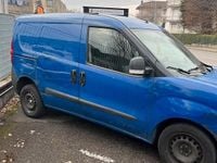 Usata Fiat Doblò 100 CV (73 kW) 2012 Blu Monovolume