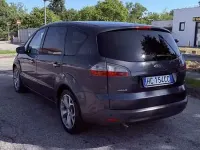 Usata Ford S-MAX Titanium 140 CV (102 kW) 2009 Monovolume