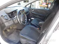 Usata Renault Clio Zen 90 CV (66 kW) 2017 Grigio Station wagon