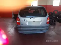 Usata Opel Zafira 101 CV (74 kW) 2001 Grigio Monovolume