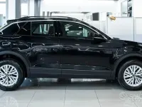 Usata VW T-Roc Sport 150 CV (110 kW) 2023 Nero SUV