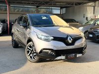 Usata Renault Captur Intens 90 CV (66 kW) 2017 Grigio scuro SUV