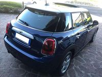 Usata Mini Cooper D Business 116 CV (85 kW) 2015 Blu tetto bianco Utilitaria