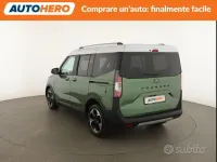 Usata Ford Tourneo Courier Active 125 CV (91 kW) 2024 Verde Monovolume