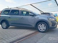 Usata Dacia Jogger Expression 94 CV (69 kW) 2024 Grigio Monovolume