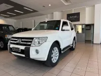 Usata Mitsubishi Pajero Intense 200 CV (147 kW) 2010 Bianco SUV
