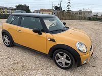 Usata Mini Cooper 108 CV (79 kW) 2007 Giallo Utilitaria