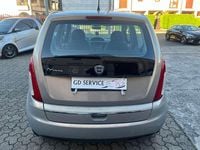 Usata Lancia Musa 95 CV (69 kW) 2012 Beige Monovolume