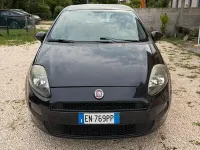 Usata Fiat Grande Punto 95 CV (69 kW) 2012 Nero Utilitaria
