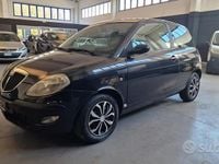 Usata Lancia Ypsilon 60 CV (44 kW) 2005 Grigio Utilitaria