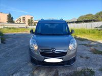 Usata Opel Combo 90 CV (66 kW) 2012 Grigio Monovolume