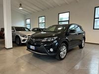 Usata Toyota RAV4 Lounge 150 CV (110 kW) 2013 Nero SUV