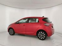 Usata Renault Zoe Evolution 100 kW (136 CV) 2023 Rosso Utilitaria