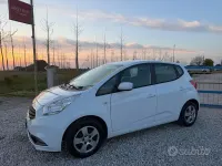 Usado Kia Venga 90 CV (66 kW) 2016 Blanco Utilitario