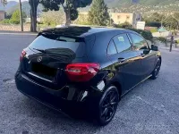Usata Mercedes A180 109 CV (80 kW) 2017 Nero Berlina