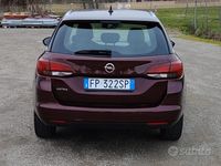 Usata Opel Astra Innovation 136 CV (100 kW) 2018 Viola Station wagon