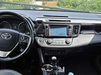 Usata Toyota RAV4 Lounge 143 CV (105 kW) 2017 Bianco SUV