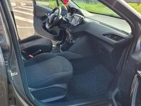 Usata Peugeot 208 2018 Utilitaria
