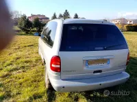 Usata Chrysler Grand Voyager 158 CV (116 kW) 2001 Grigio Monovolume