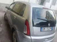 Usata Lancia Musa 122 CV (89 kW) 2008 Argento Monovolume