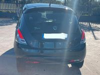Usata Lancia Ypsilon 69 CV (50 kW) 2017 Nero Utilitaria