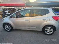 Usata Kia Venga 90 CV (66 kW) 2010 Nero Utilitaria