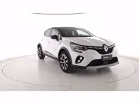Usata Renault Captur Techno 143 CV (105 kW) 2023 Bianco tetto nero SUV