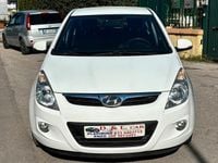 Usata Hyundai i20 75 CV (55 kW) 2012 Bianco Utilitaria