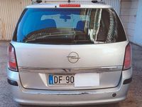 Usata Opel Astra Club 105 CV (77 kW) 2007 Argento Station wagon