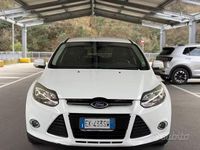Usata Ford Focus Titanium 115 CV (84 kW) 2011 Bianco Berlina
