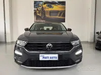 Begagnad VW T-Roc Business 110 HK (80 kW) 2021 Grå SUV