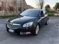 Usata Opel Insignia 160 CV (117 kW) 2010 Nero Station wagon