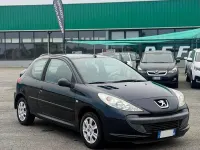 Usata Peugeot 206 60 CV (44 kW) 2011 Nero Berlina