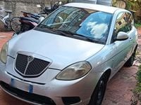 Usata Lancia Ypsilon 77 CV (56 kW) 2010 Grigio Utilitaria