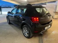 Usata Dacia Sandero Stepway 101 CV (74 kW) 2020 Nero Berlina