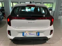 Begagnad Kia Picanto Urban 67 HK (49 kW) 2024 Vit Halvkombi