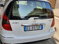 Usata Mercedes A180 Elegance 116 CV (85 kW) 2010 Bianco Berlina