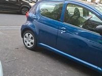 Usado Toyota Aygo 68 HP (50 kW) 2007 Azul Citadino