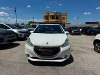 Usata Peugeot 208 S 68 CV (50 kW) 2013 Bianco Utilitaria