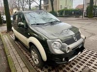 Usata Fiat Panda 4x4 Cross 69 CV (50 kW) 2010 Verde Utilitaria