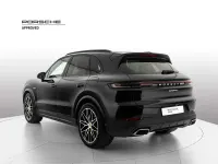 Usata Porsche Cayenne 462 CV (339 kW) 2024 0e nero cromite metallizzato SUV
