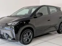 Nuova BYD Dolphin Surf Active 65 kW (89 CV) 2026 Polar night black Utilitaria