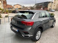 Usata VW T-Roc Business 116 CV (85 kW) 2021 Grigio SUV