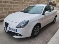 Usata Alfa Romeo Giulietta Progression 120 CV (88 kW) 2016 Bianco Utilitaria