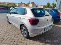 Usata VW Polo Comfortline 90 CV (66 kW) 2018 Grigio Utilitaria