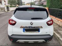 Usata Renault Captur Zen 110 CV (80 kW) 2017 Bianco SUV
