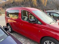 Usata VW Caddy Comfortline 114 CV (83 kW) 2022 Rosso Monovolume