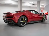 Usata Ferrari 296 829 CV (609 kW) 2023 Rosso Cabrio