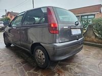 Usata Fiat Punto 54 CV (39 kW) 1993 Grigio Berlina