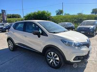Usata Renault Captur Intens 110 CV (80 kW) 2018 Beige SUV